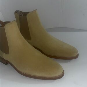 Taft Beige Suede Ankle Boots size 39